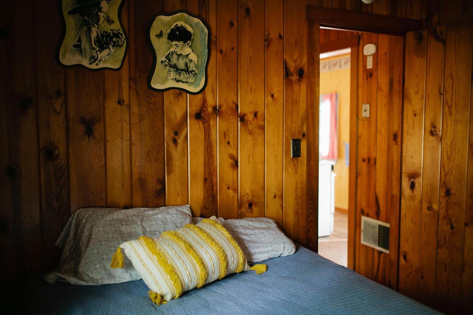 Riverside Point Resort Motel Park Rapids ภายนอก รูปภาพ