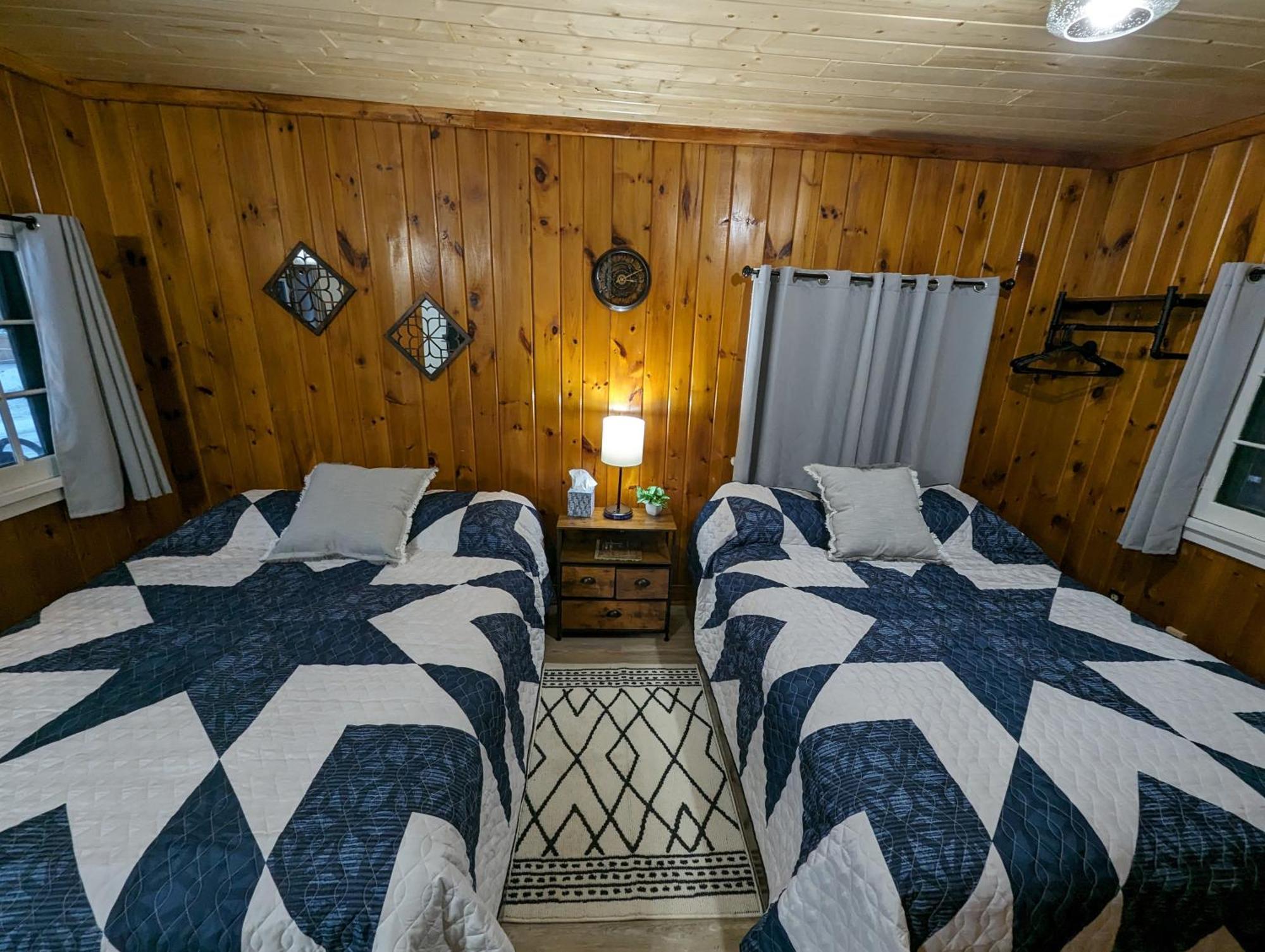 Riverside Point Resort Motel Park Rapids ภายนอก รูปภาพ