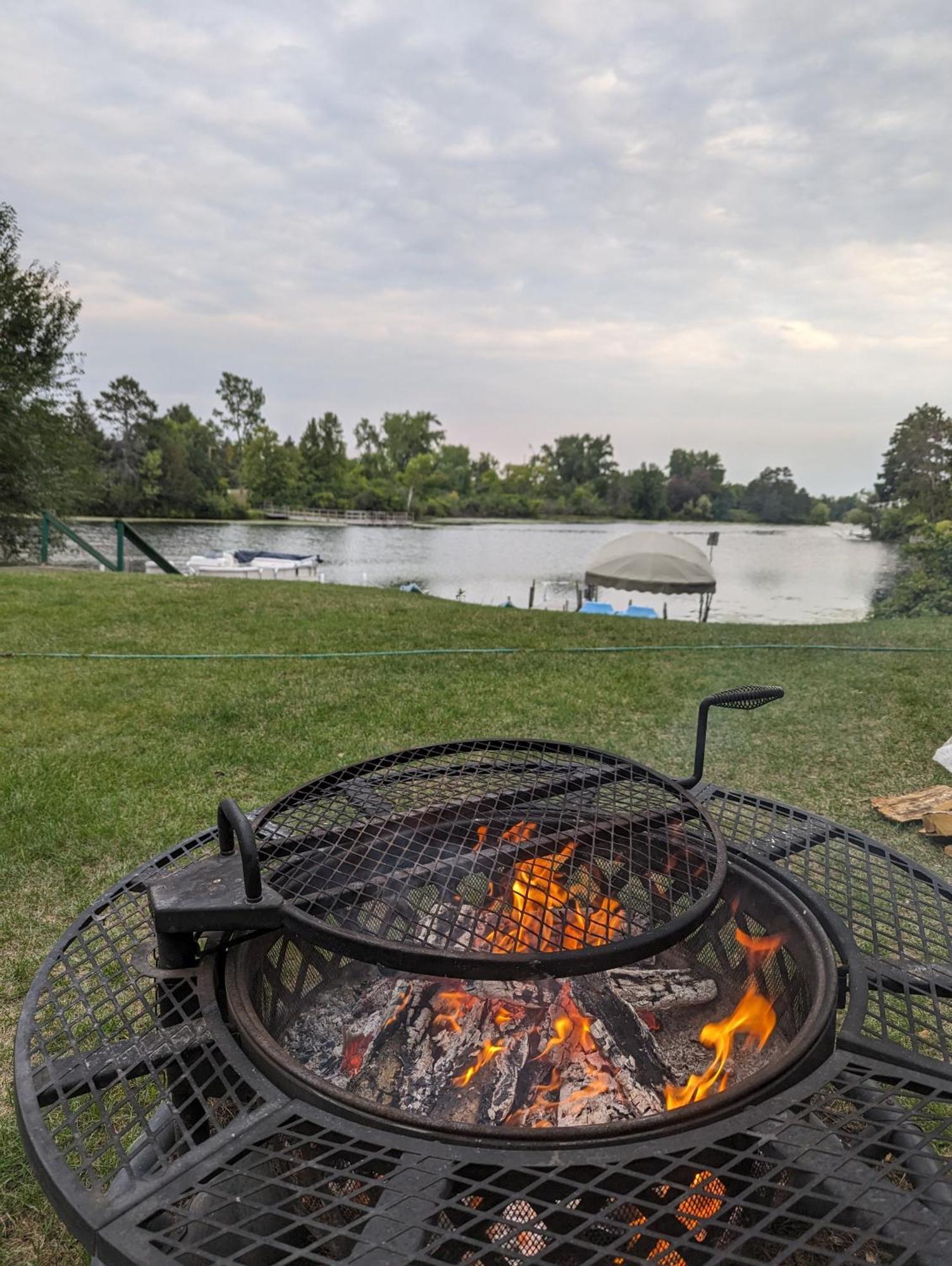 Riverside Point Resort Motel Park Rapids ภายนอก รูปภาพ
